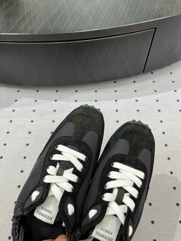 TRAIL SNEAKER IN BLACK SUEDE