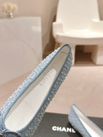 BALLET FLATS IN LIGHT BLUE DENIM AND BLACK SATIN