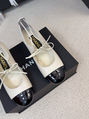 MARY JANE PUMPS 55 MM IN WHITE MIX BLACK LAMBSKIN