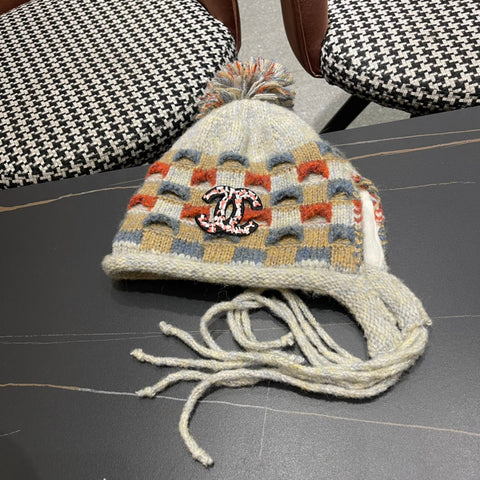 KNITTED WOOL HAT COLORFUL 425766