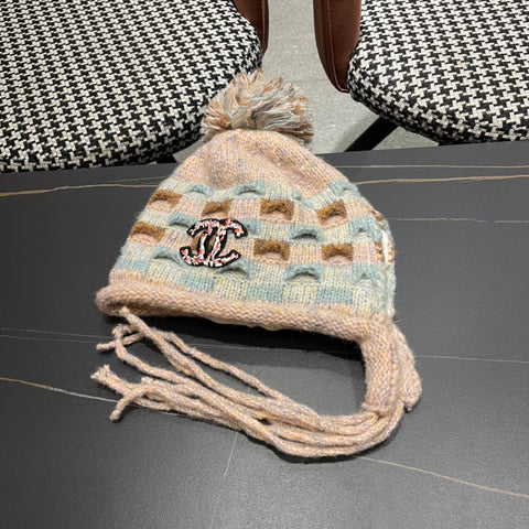 KNITTED WOOL HAT COLORFUL 425767