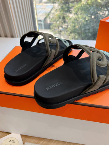 EXTRA SANDAL IN ARMY GREEN MIX ELECTRIC BLUE CALFSKIN