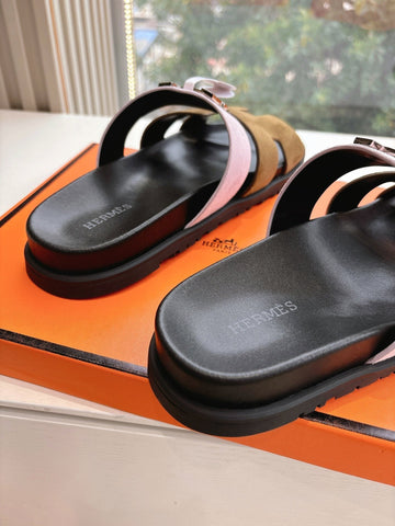CHYPRE SANDAL IN LIGHT PINK MIX CHOCOLATE BROWN SUEDE