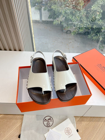 FLAT SANDAL IN WHITE CALFSKIN