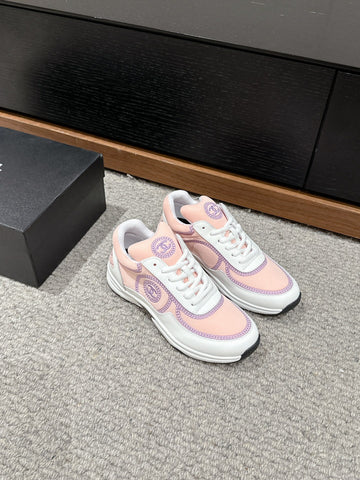 CLASSIC TRAINER IN LIGHT PINK MIX WHITE FABRIC