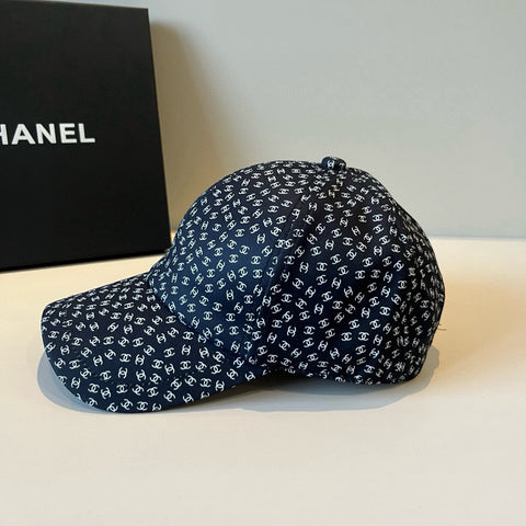 BASEBALL HAT IN BLACK 672900