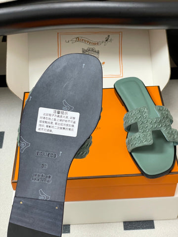 HM 25S ORAN SANDAL IN DUSTY MOSS GREEN SUEDE AND LAMBSKIN