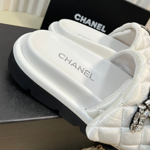 New Style Diamond Buckle Double C Thick Bottom Slippers White Sheepskin