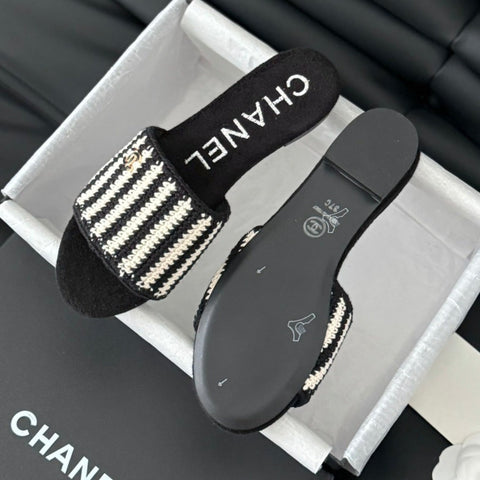 Sheepskins Knit Slippers Black White