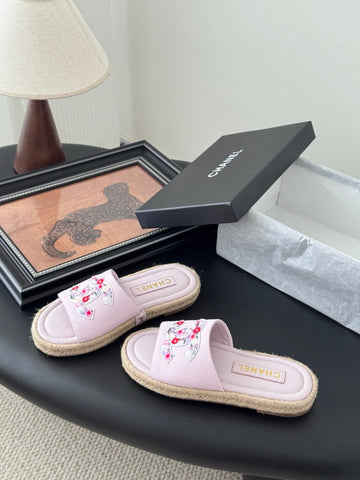 SLIPPERS IN LIGHT PINK SHEEPSKIN MIX FABRIC AND STRAPS BASE