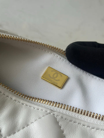 CHANEL 26S HOBO BAG 26 IN WHITE LAMBSKIN