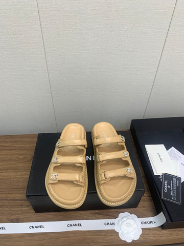 DAD SANDAL IN YELLOW CREAM LAMBSKIN MULE