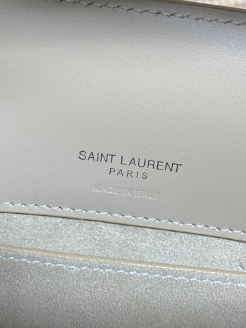 LE 37 SMALL BUCKET BAG 20 IN WHITE CALFSKIN SILVER HARDWARE