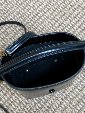 LE 37 MINI BUCKET BAG 15 IN BLACK CALFSKIN GOLD HARDWARE