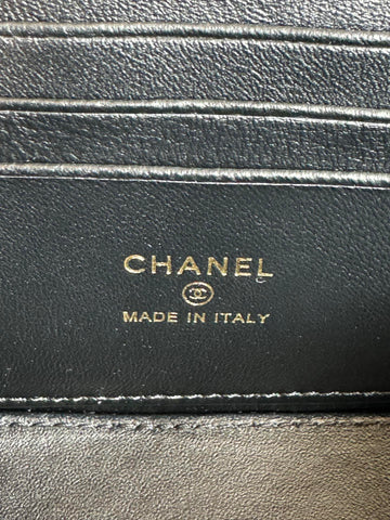 SMALL VANITY CASE 17 WITH HANDLE IN BLACK CALFSKIN GOLD METAL CHAIN