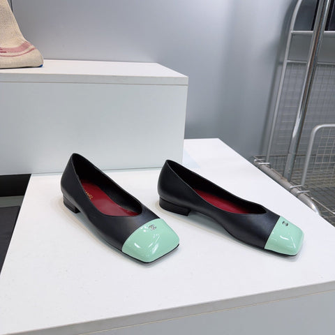 CHANEL 26S FLATS IN BLACK LAMBSKIN WITH MINT GREEN CAP TOE