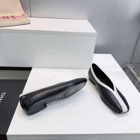 CHANEL 26S SQUARE-TOE FLATS IN BLACK LAMBSKIN WITH WHITE TRIM