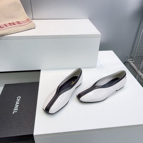 CHANEL 26S SQUARE-TOE FLATS IN WHITE LAMBSKIN WITH BLACK TRIM