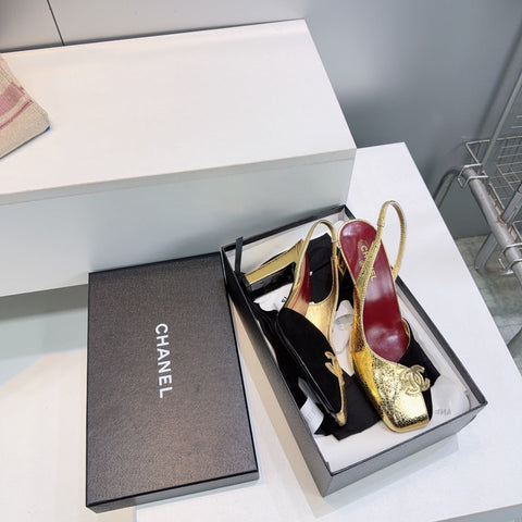 CHANEL 26S SLINGBACK 100 MM IN GOLD LAMBSKIN AND BLACK SUEDE