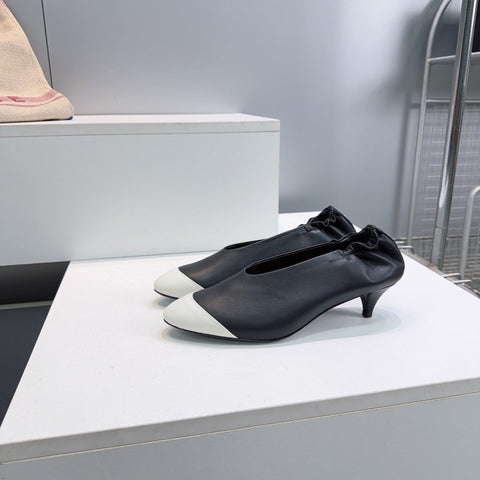 CHANEL 26S COLOR-BLOCK HIGH HEELS 45 MM IN BLACK LAMBSKIN