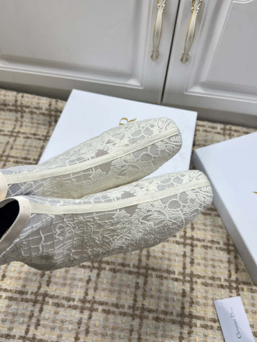 DIOR 26S ANKLE BOOTS 35MM IN WHITE FLORAL LACE MESH BLOCK HEEL