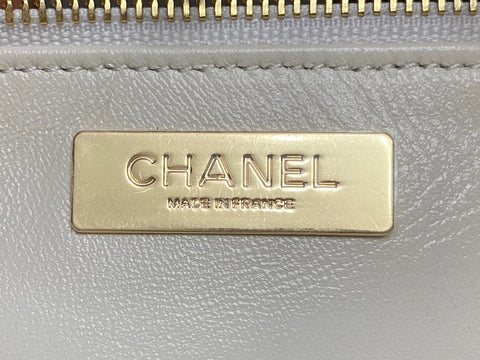 CC MINI 23 SHOPPING BAG IN WHITE CALFSKIN
