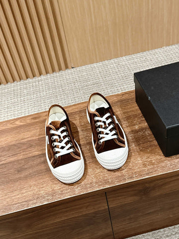 CONVERSE SNEAKER IN PENNY BROWN VELVET
