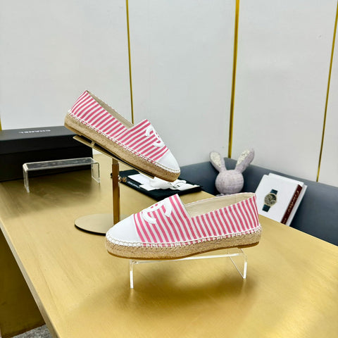 CC SLIP-ON 25S IN PINK AND WHITE FABRIC WITH STRIPED PATTERN
