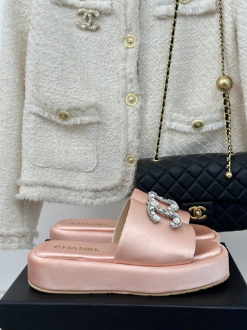 SLIPPERS THICK SOLE IN LIGHT PINK SATIN