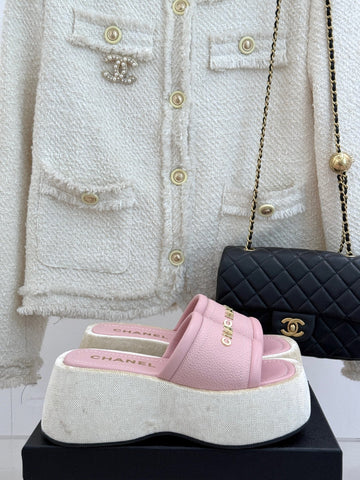 PLATFORM SLIPPERS IN BABY PINK LAMBSKIN