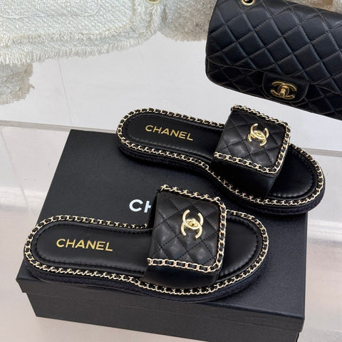 FLAT CHAIN HEART SLIPPER IN BLACK LAMBSKIN