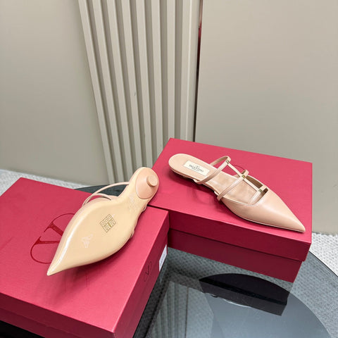 ROCKSTUD WISPY NUDE TAN CALFSKIN MULE 20MM