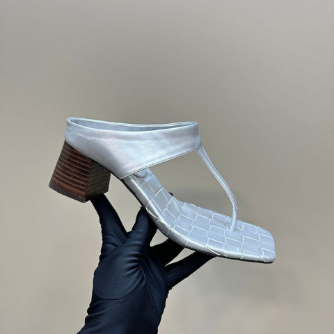 MARELLA THONG IN SILVER LEATHER WITH SIGNATURE INTRECCIATO INSOLE 55 MM