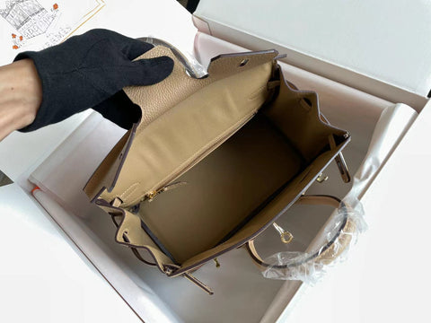 BIRKIN 25 BAG IN PEANUT BROWN CALFSKIN WITH COLORFUL STICKER