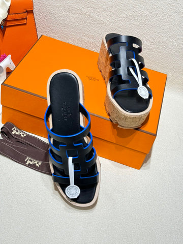 ISABELLA SANDAL BLACK CALFSKIN