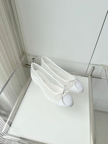 CHANEL 26S BALLET FLATS IN WHITE MESH TOE CAP AND BOW