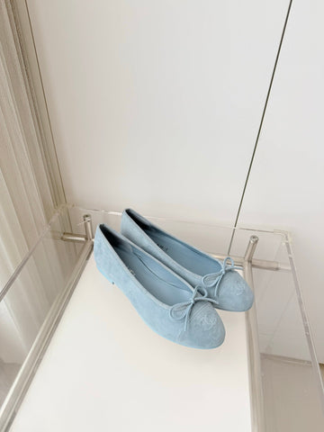 CHANEL 26S BALLET FLATS IN LIGHT BLUE SUEDE WITH BOW