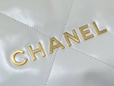 CC 19 HOBO BAG 43CM WHITE GOATSKIN GOLD HARDWARE
