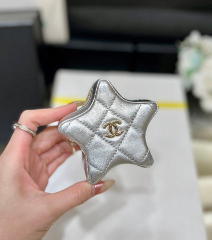 25S CHANEL STAR SILVER 23 IN METALLIC SILVER CALFSKIN