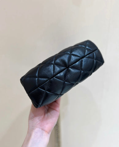 CHANEL HOBO 20 IN BLACK CALFSKIN GOLD HARDWARE