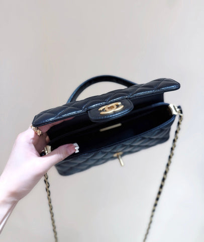 QUILTED FLAP BAG WITH HANDLE 20 IN BLACK LAMBSKIN GOLD PLATED METAL