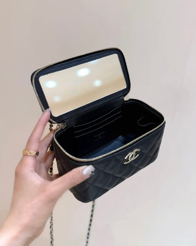 CHANEL 25S COCO CRUSH 17 IN BLACK CALFSKIN GOLD HARDWARE