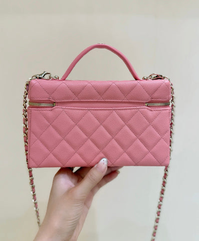 VANITY CASE 19 IN CONTESSA PINK CALFSKIN GOLD-TONE METALLIC