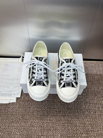 DIOR 25S WALK'N' SNEAKER IN DARK GREY DIOR OBLIQUE EMBROIDERED COTTON