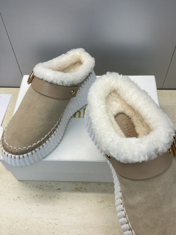 CHLOÉ 26S FUR-LINED WEDGE MULES IN DARK BEIGE SUEDE