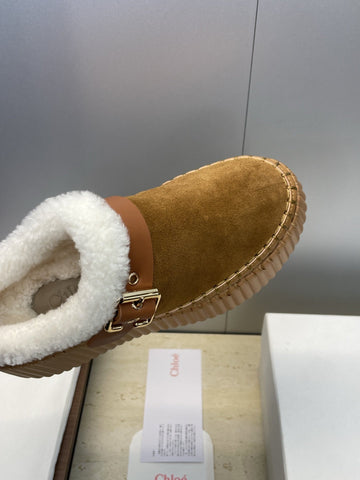 CHLOÉ 26S FUR-LINED WEDGE MULES IN BROWN SUEDE