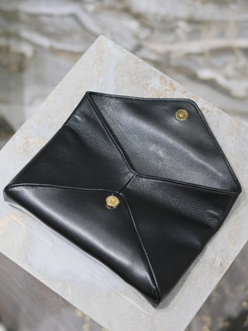 ENVELOPE CLUTCH 21 IN BLACK CALFSKIN