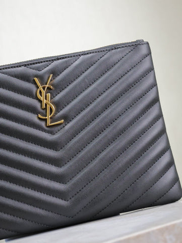 CLUTCH 24 IN BLACK QUILTED CALFSKIN GOLD BUCKLE