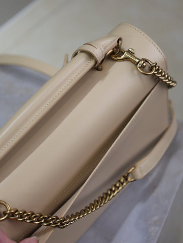 YSL 25S SUNSET MM 25 IN NUDE CALFSKIN GOLD HARDWARE