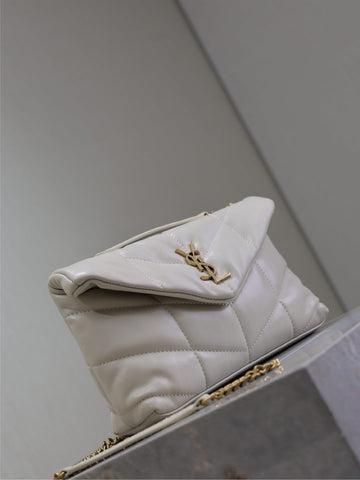 YSL 25S LOULOU PUFFER MINI 23 IN BLANC VINTAGE CALFSKIN GOLD HARDWRE